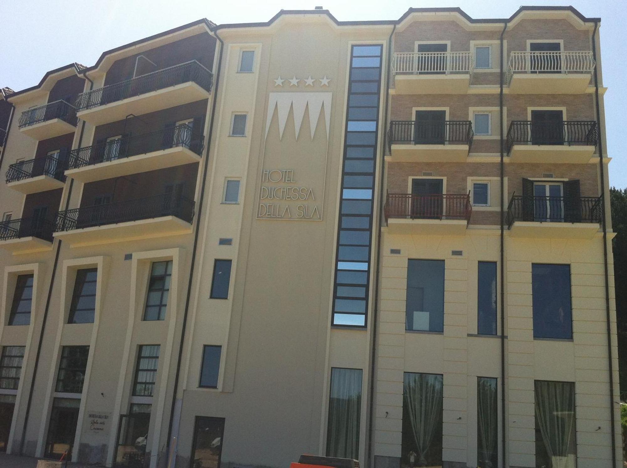 Hotel Duchessa Della Sila سان جيوفاني ان فيوري المظهر الخارجي الصورة