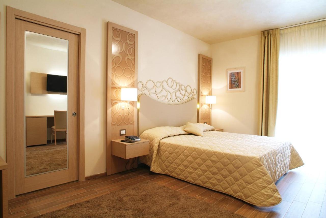 Hotel Duchessa Della Sila سان جيوفاني ان فيوري المظهر الخارجي الصورة